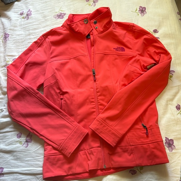 Size medium the north face spring/fall jacket - Picture 1 of 4